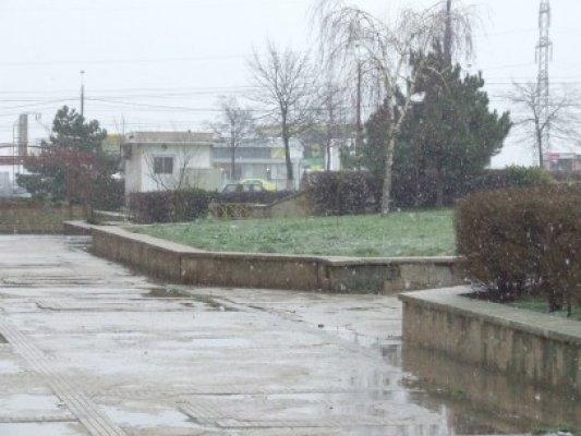Prognoza meteo la Constanţa: S-a întors iarna, cu frig, polei şi ninsoare